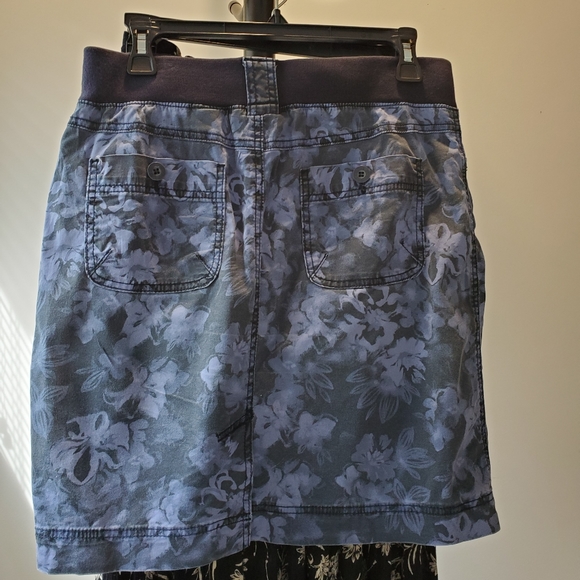 Two for the $ of one - Picture 3 of 3